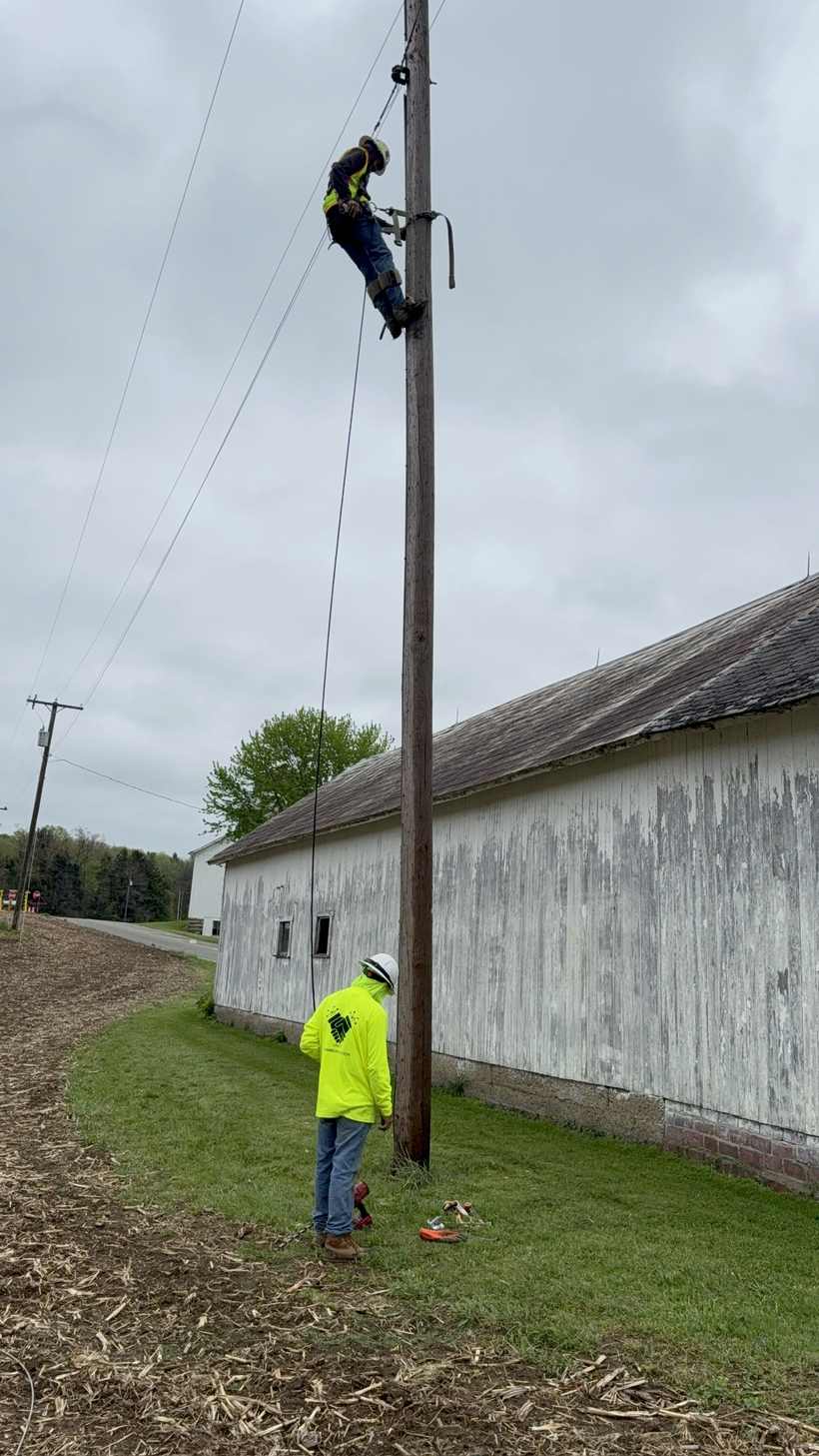 Pole climb — Unity crew
